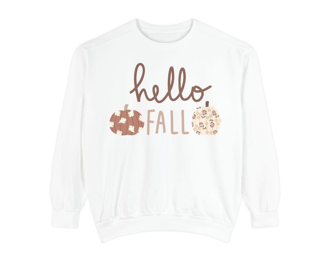 Hello Fall Comfort Colors® Sweatshirt: Vintage Pumpkin Shirt with Cozy Autumn Graphic
