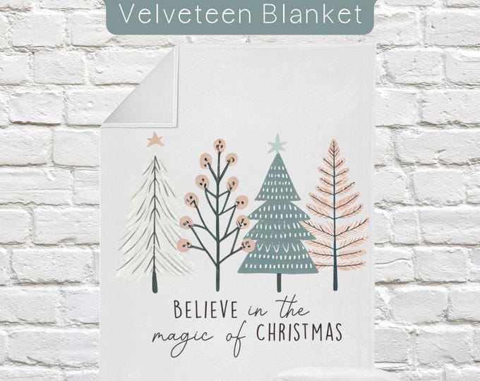Boho Christmas Tree Velveteen Blanket: Holiday Comfort Throw
