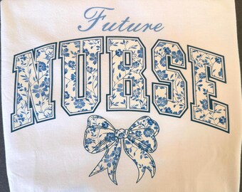 Future nurse floral T-Shirt