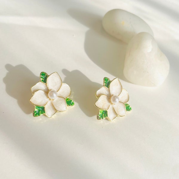 Gardenia Elegant Studs, Drop Oil Gardenia Earrings, Blooming Elegant Petals Accessories, White Floral Fashion, Hypoallergic Material EAR-036