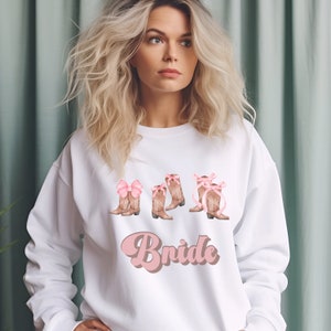Braut Sweatshirt Coquette Ästhetik, rosa Schleife Cowgirl Stiefel Bacelorette digitaler Download Clipart PNG, gen-z hyper-feminine trendige Bach-Party