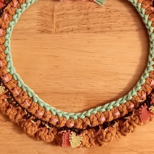 Crochet necklace,crochet  flower necklace,flower necklace, crochet jewelry, bib necklace,boho necklace,statement necklace, bib crochet