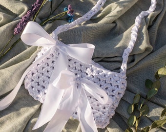 White Ribbon Crochet bag