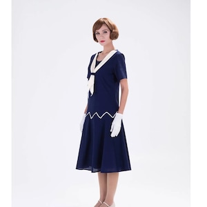 1920s reproduction cotton day dress in navy blue and white with a zig zag seam, blue Great Gatsby summer dress, navy blue 1920s sailor dress