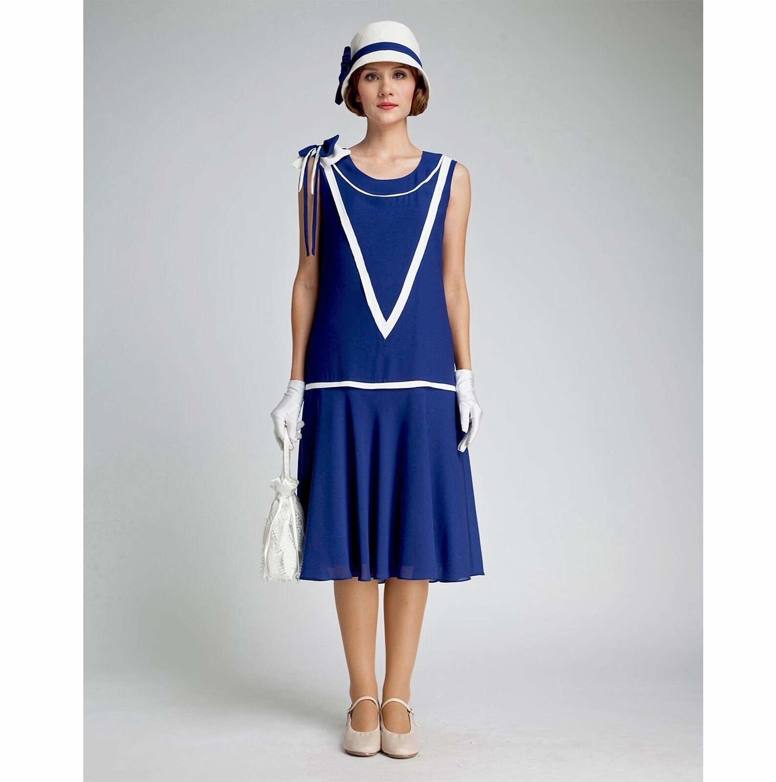 blue great gatsby dress Zapaka Women Royal Blue 1920s Dress Spaghetti Straps Fringed Roaring 20s Great Gatsby Dress, Royal Blue / XL main image 0