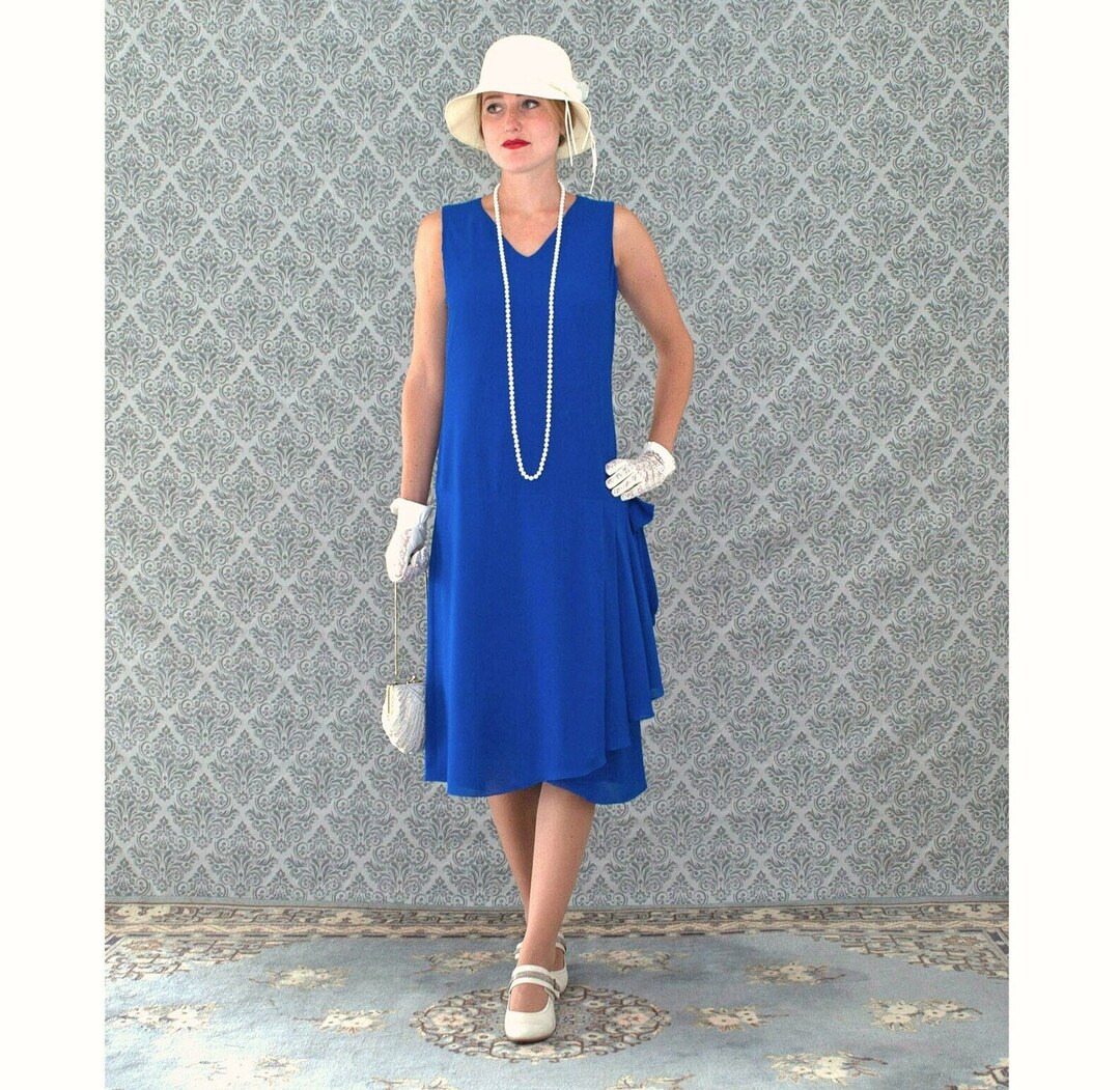 gatsby blue dress ZAPAKA Women Sequin Gatsby 1920s Dress Lake Blue Spaghetti Straps Short Sequined Flapper Dress with Fringes, Royal Blue / US8