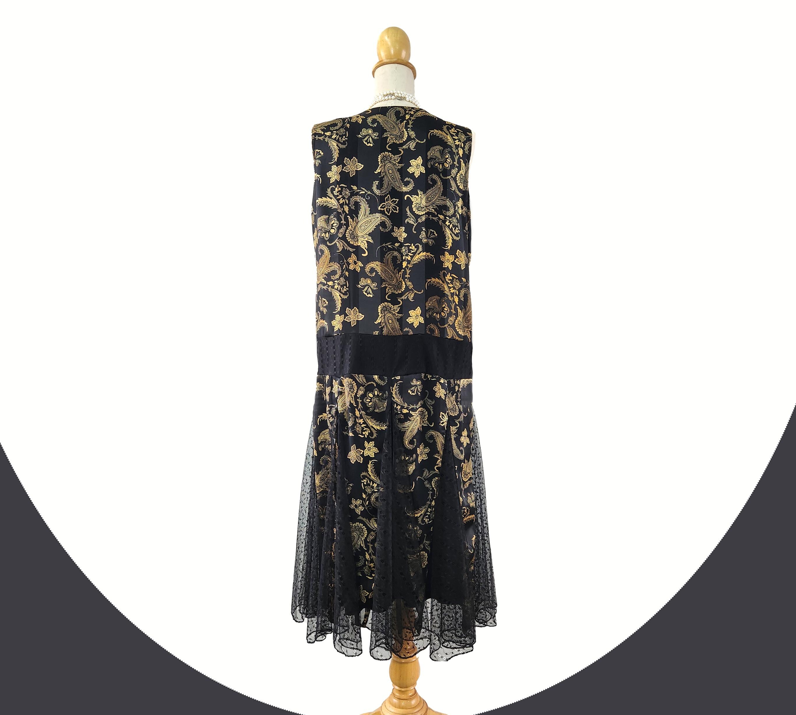 1920's black and gold dress 1920s Beaded Mable Flapper Dress