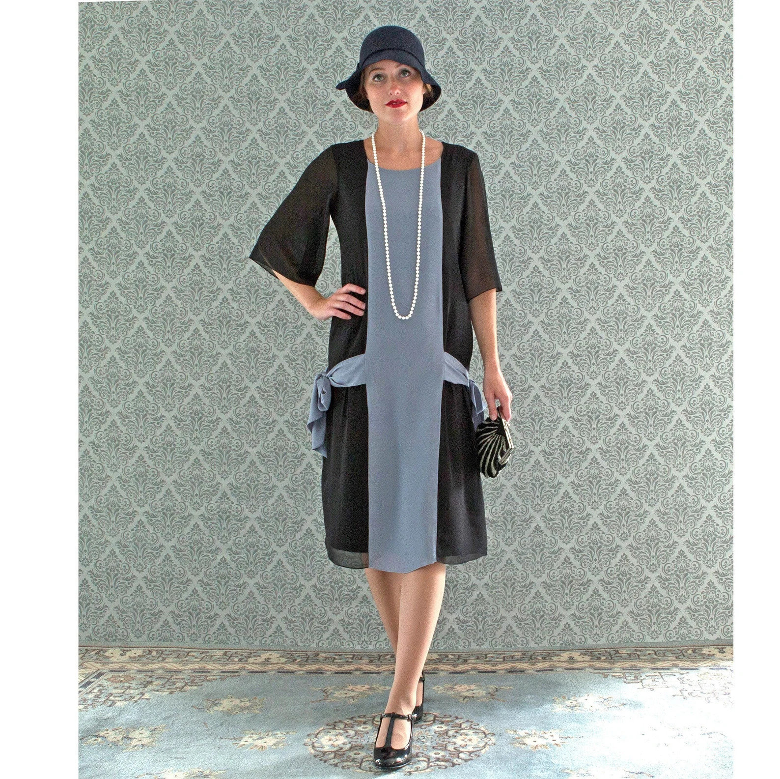 grey 1920s dress 1920s Great Gatsby dress in grey with sweetheart neckline