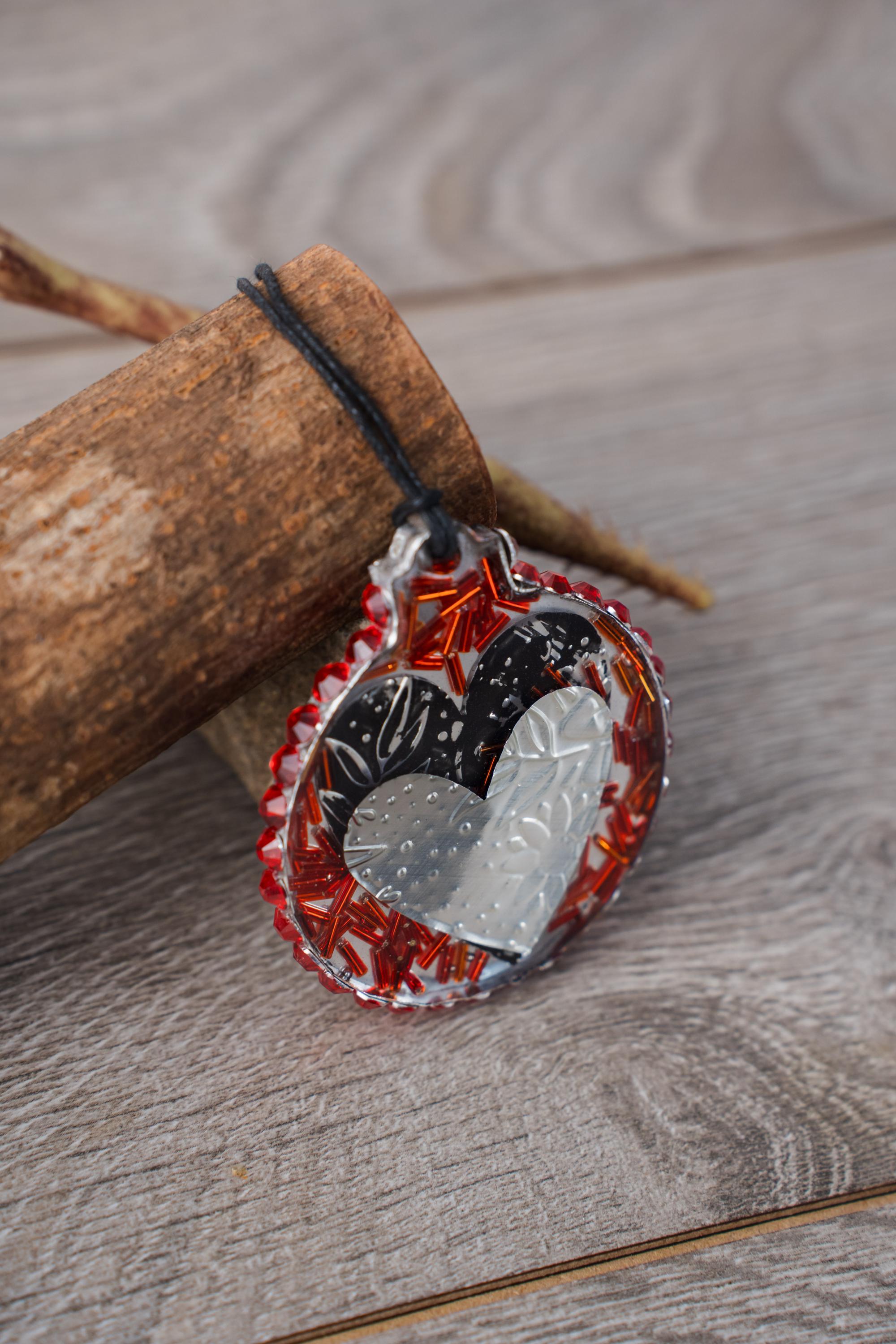 Heart Sisters - Resin ornament featuring handcut embossed hearts from recycled aluminum and a rhinestone halo - Thumbnail 4