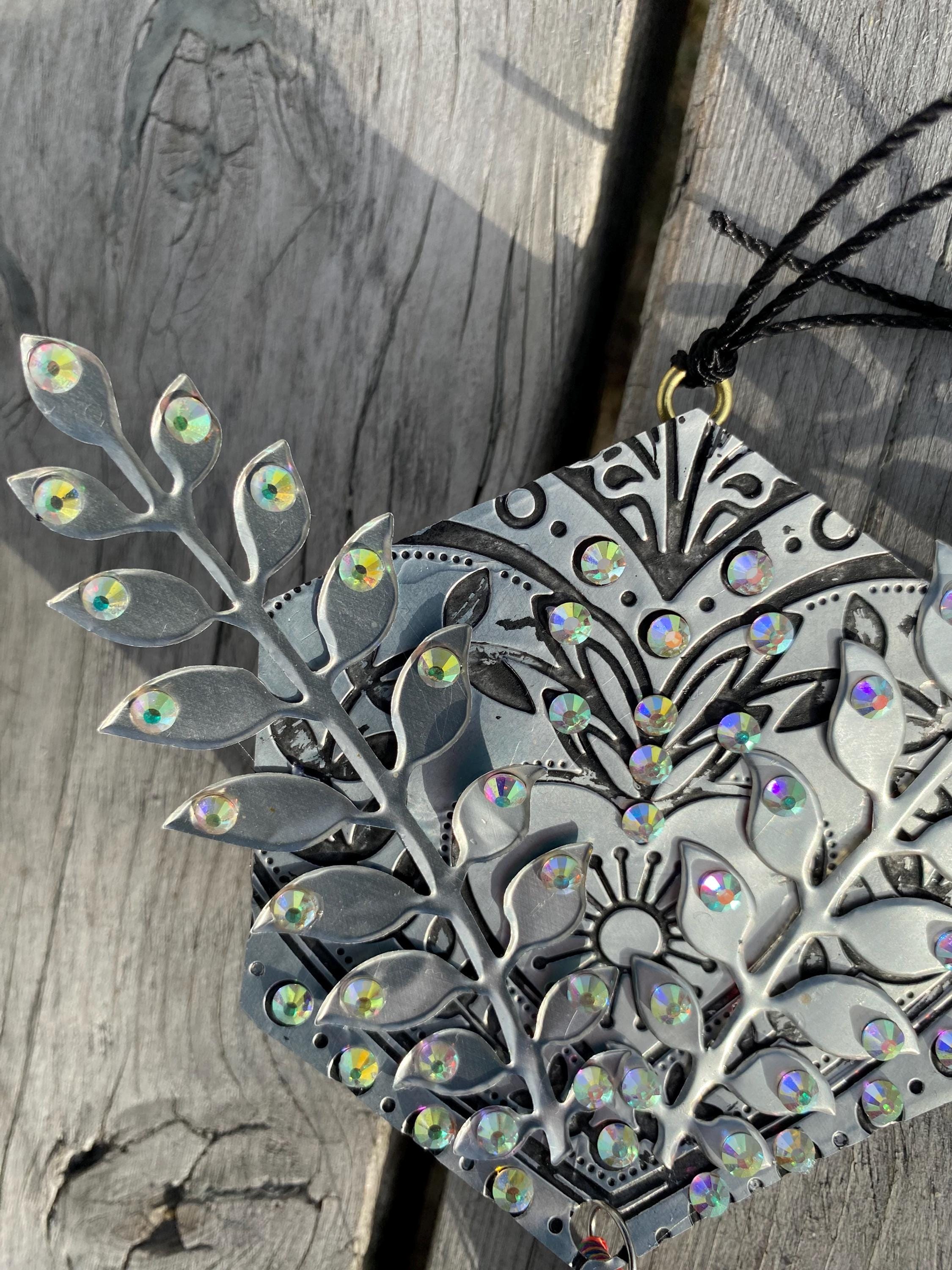 Buds - Recycled Handcrafted Eco-Friendly Décor Rustic Wall Art Unique Home Gift Handmade Upcycled Metal Stone Wreath Studio - Thumbnail 2