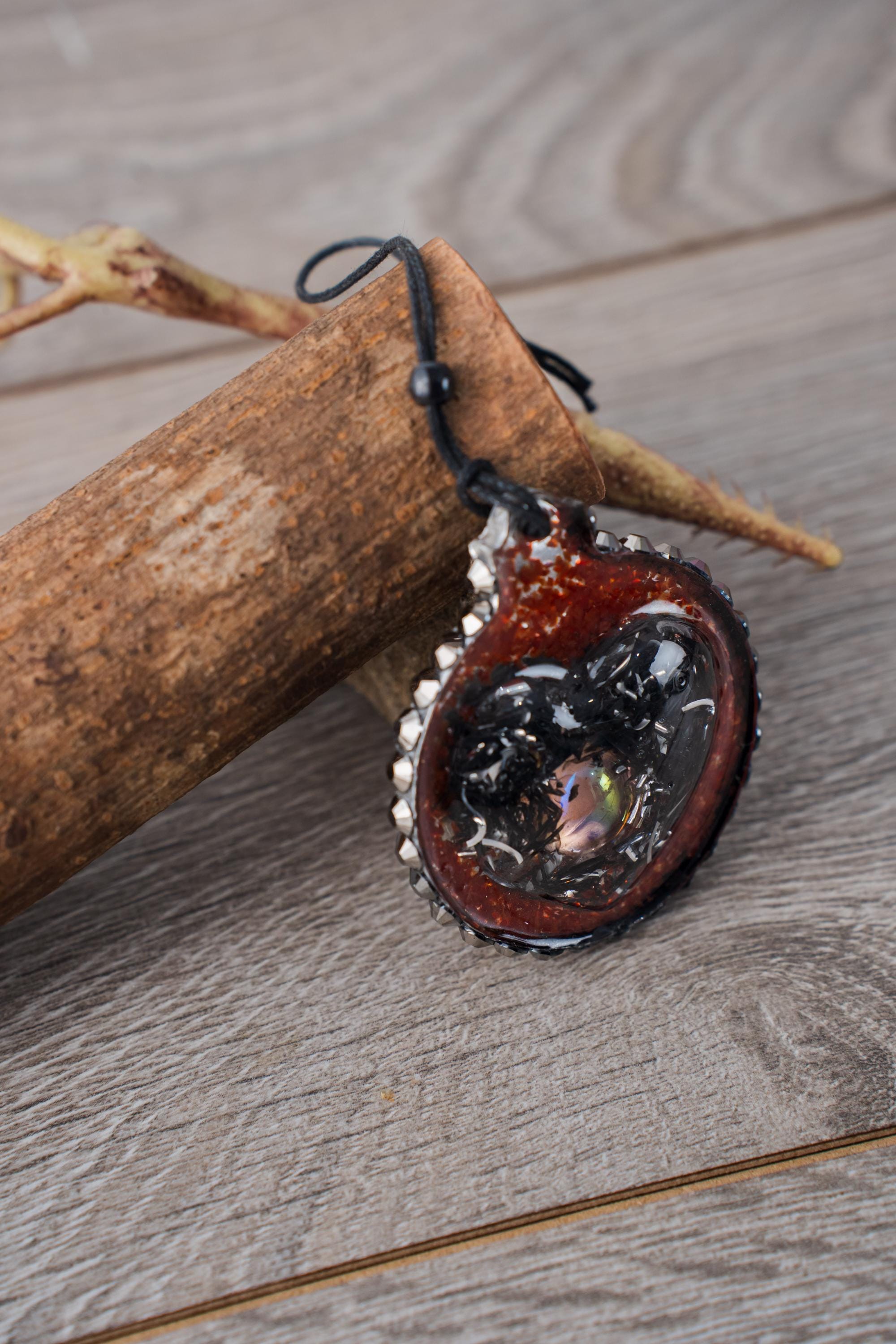 Black Red Heart - Resin ornament, handmade cabachon, black and silver shavings, red glass chips, a rhinestone halo - Thumbnail 3