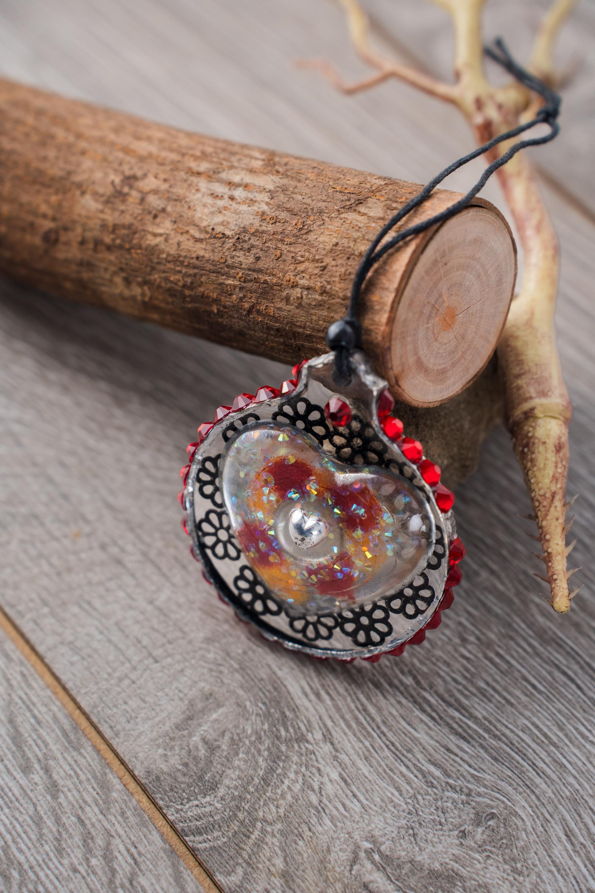 Bleeding Heart - Resin ornament with handmade heart cabachon nestled in a bed of black and silver shavings with a rhinestone halo - Thumbnail 2
