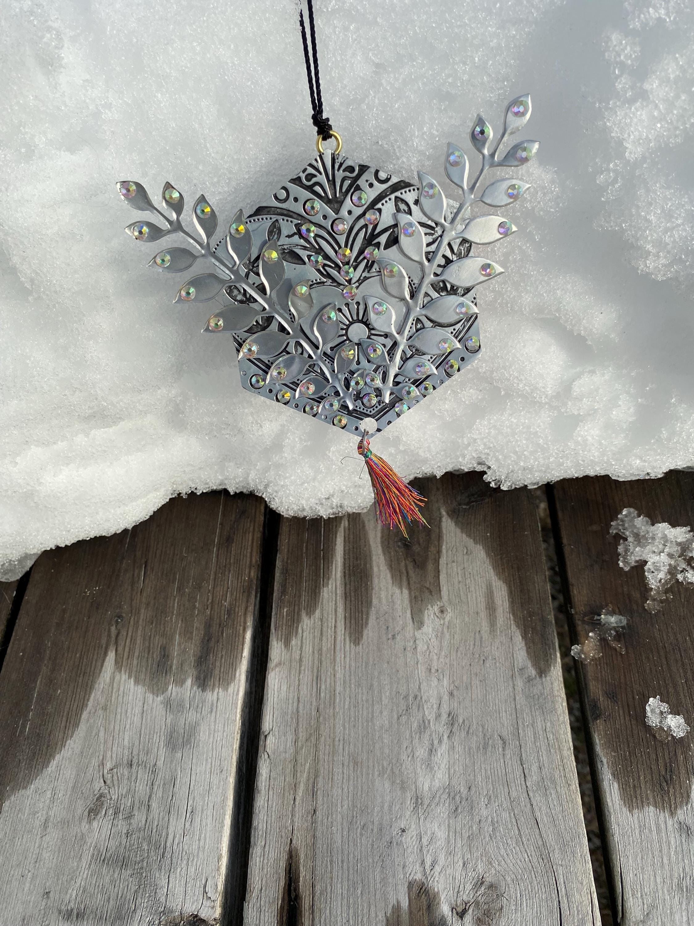 Buds - Recycled Handcrafted Eco-Friendly Décor Rustic Wall Art Unique Home Gift Handmade Upcycled Metal Stone Wreath Studio - Thumbnail 3