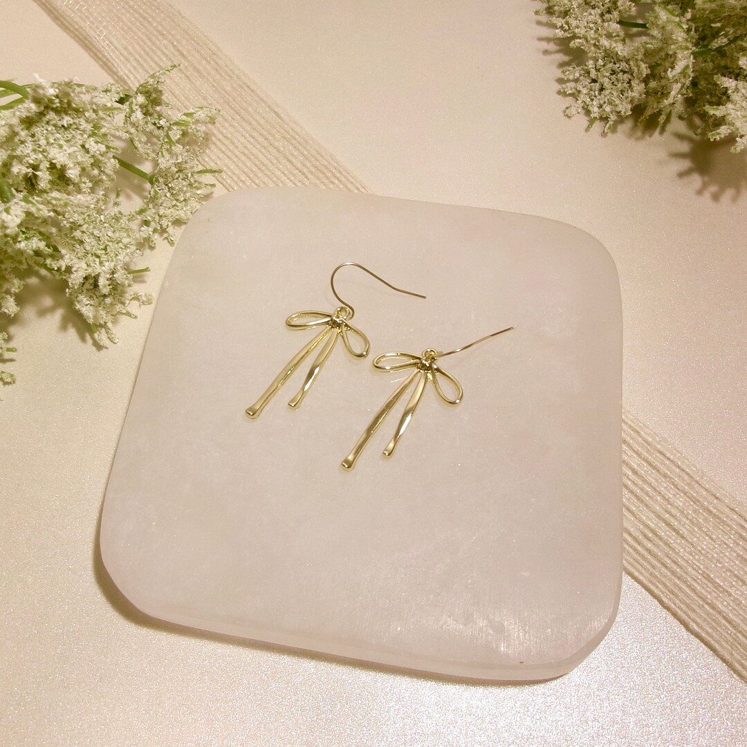 A Little Tied Up' Chain-drop Bow Earrings main image 1