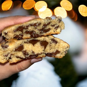 Big Chunky Chocolate Chip Cookies, Made to order