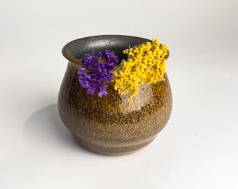 手作りのひび割れ模様の花瓶／ボウル（茶色の釉薬仕上げ）