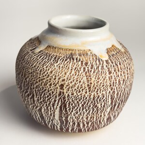 Hand Thrown Stoneware Flower Vase: Brown Crackle Texture Pottery - Etsy