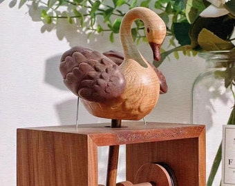 Wooden Swan Music Box [Swan Music Box] Wooden hand-cranked swan music box ornament toy, perfect gift, desktop ornament.