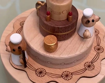 Prachtige houten muziekdoos [Little Bear Music Box] speciale prijs souvenir houten muziekdoos voor dieren, gesneden houten muziekdoos.