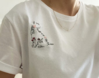 Handbesticktes Blumen-Katzen-Shirt, Katzen-Mama-Shirt