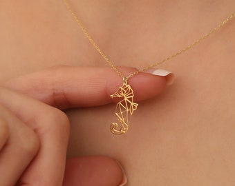 14K Gold Plated Silver Origami SeaHorse Necklace, Tiny Seahorse Pendant, Nautical Jewelry, Seahorse Jewelry, Gift for Mom, Little SeaHorse