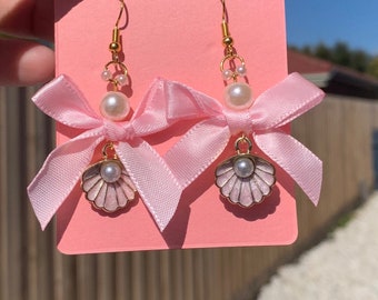 pink seashell earrings - coquette - kawaii