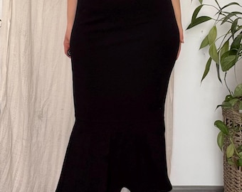 Vintage Black Maxi Mermaid Tail Skirt — M size