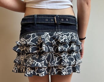 Vintage Nolita Denim Rara Mini Rock — Gerüschter Print Saum — Größe M