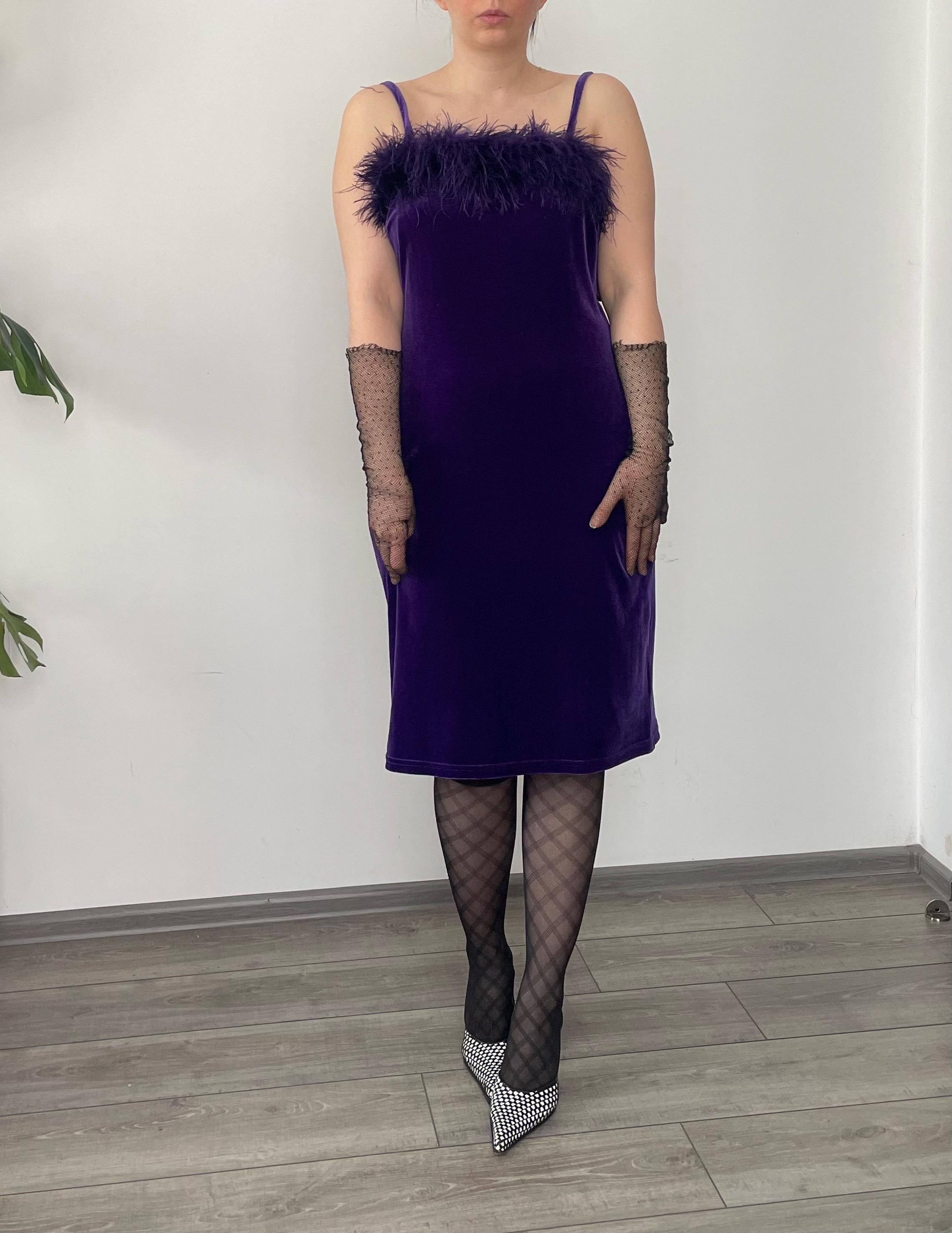 knee length dresses for ladies Elizabeth Feather Midi Dress in Black – Fivestory main image 1