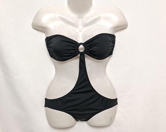 Traje de baño monokini negro vintage con aberturas — Talla M