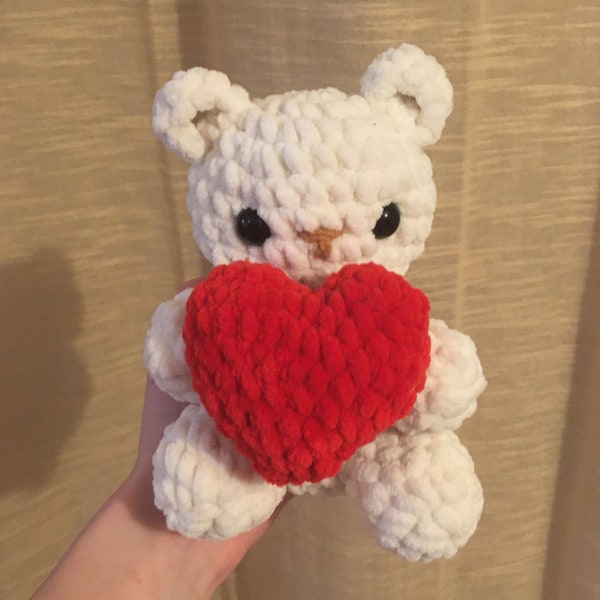 Peluche Ours de la Saint Valentin au crochet