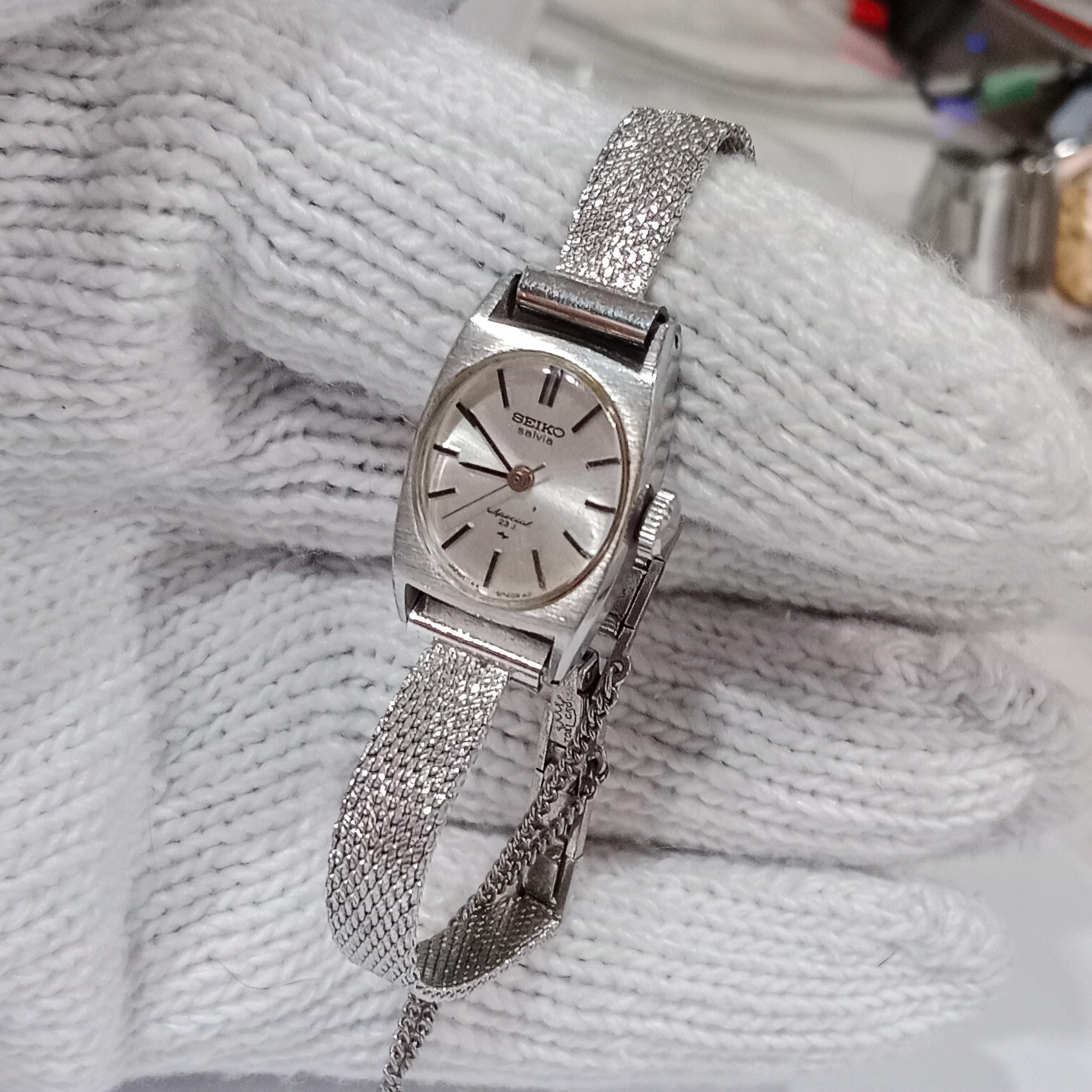 Elegant Small Rectangular Womens Seiko Salvia Special 23
