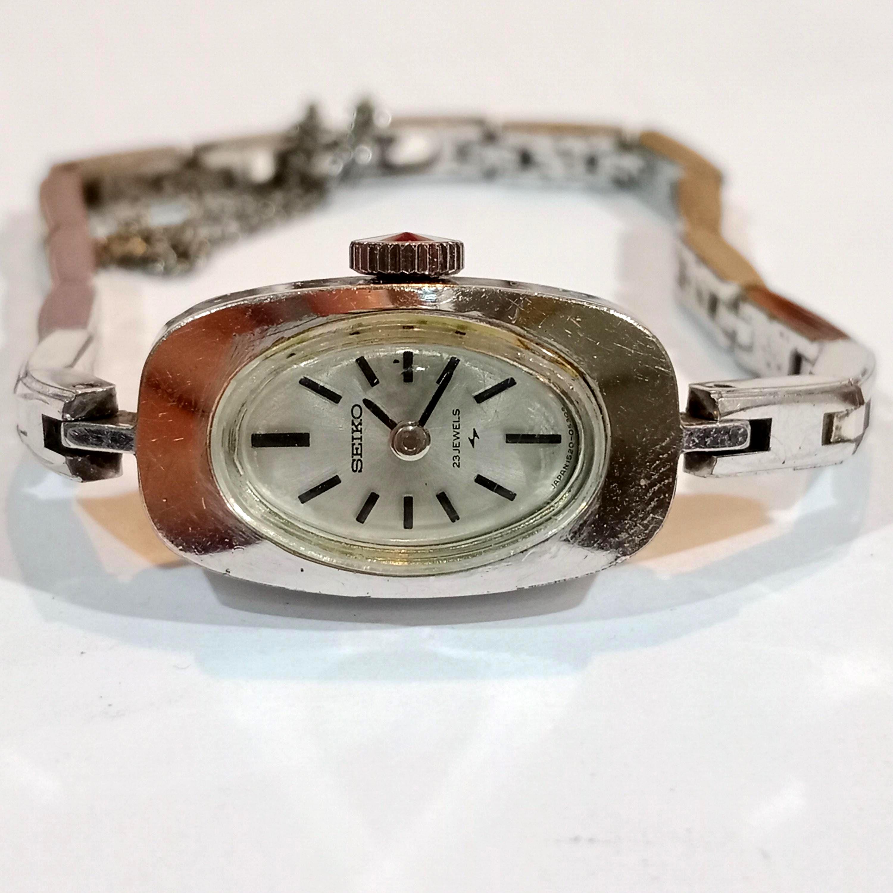 Retro Vintage Seiko Womens Ladies WGP. Wrist Watch - Small  display picture 3