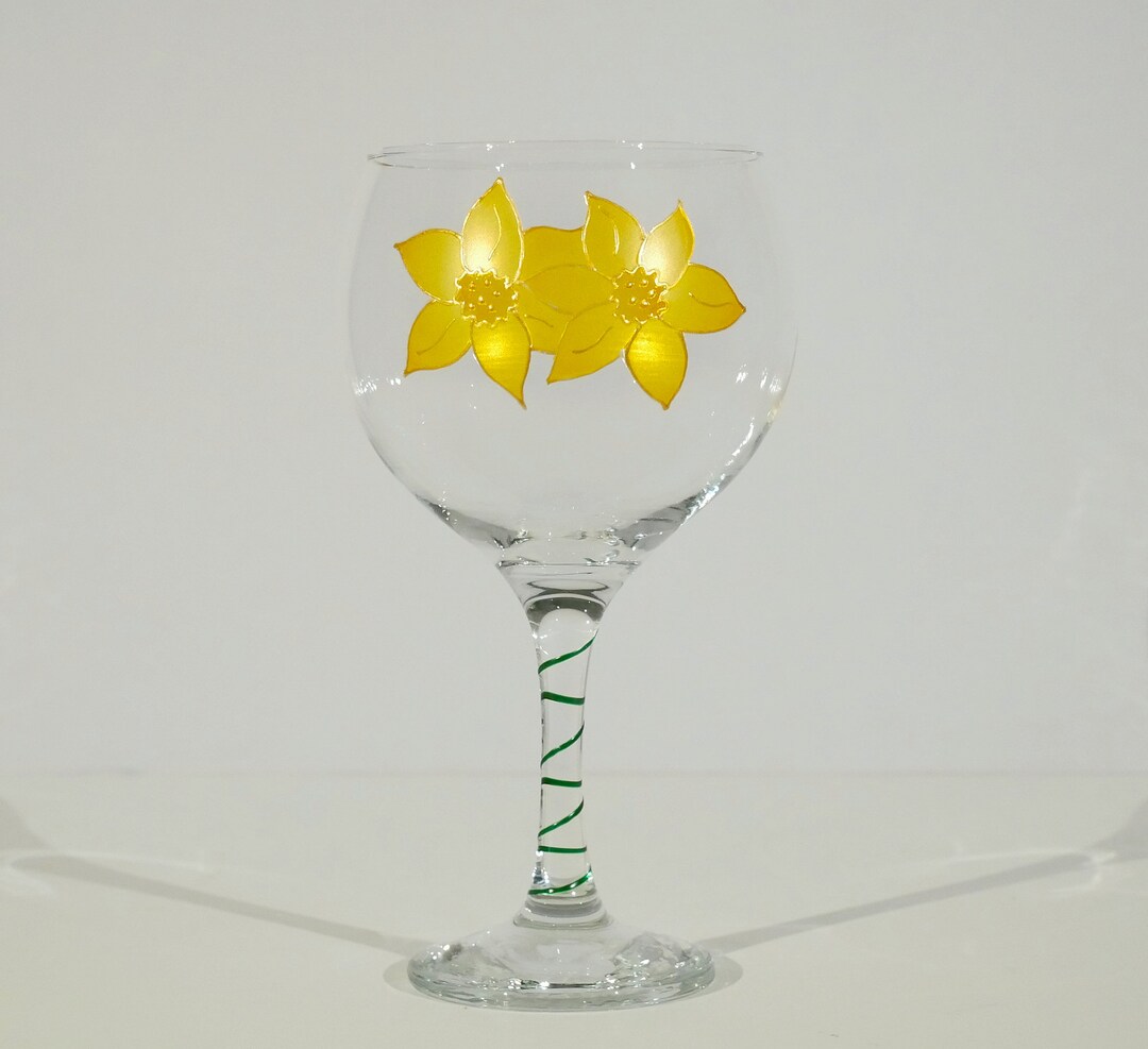 Daffodil Stemmed Gin Glass, Hand Decorated, Double Daff Design,daffodil ...