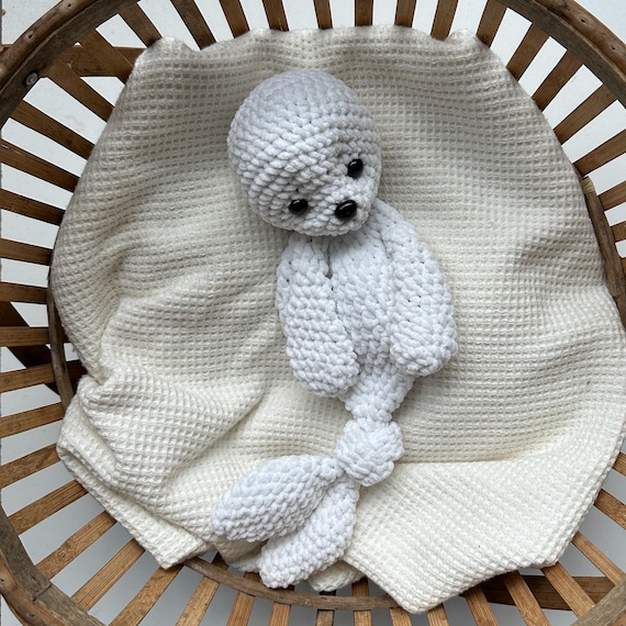 Low sew pattern, Snuggler, cute Seal, amigurumi pattern, Crochet pattern, soft snuggler, stuffed plush animal, ,baby shower gift,