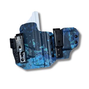 Smith & Wesson Shield Plus Carry Comp + TLR-6 IWB Sidecar Holster
