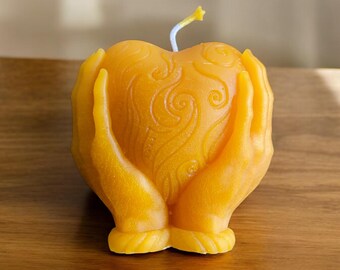 Heart in Hands - Candle made from organic beeswax