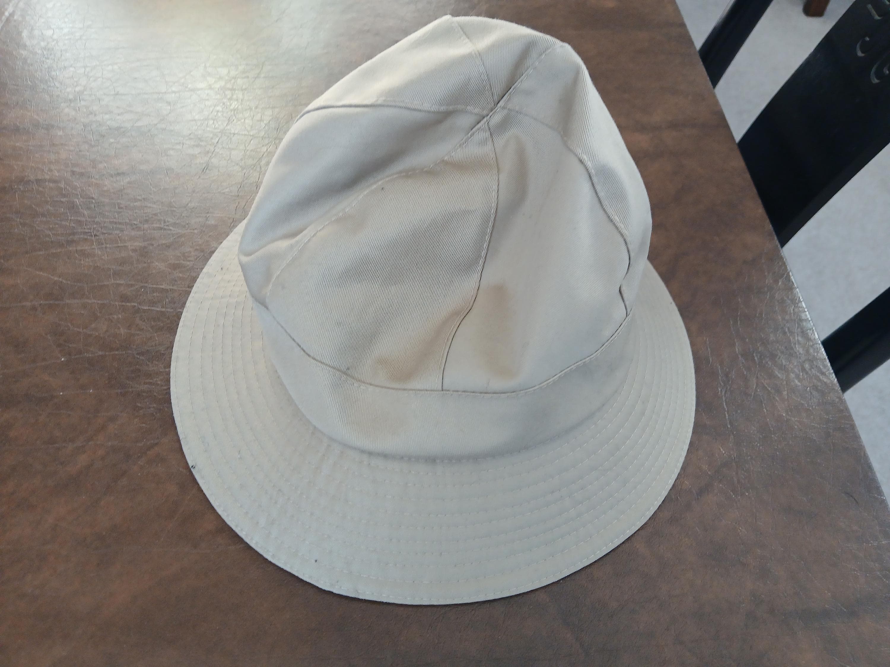 【関税＆送料込み】Burberry Quilted Bucket Hat BURBERRY Logo-Appliquéd Checked Twill Bucket Hat for Men