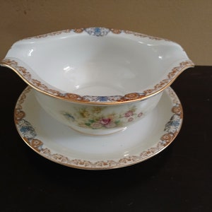 Vintage Gravy Dish