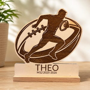 Trophée rugby personnalisé en bois - Cadeau joueur rugby - Trophée sportif avec prénom