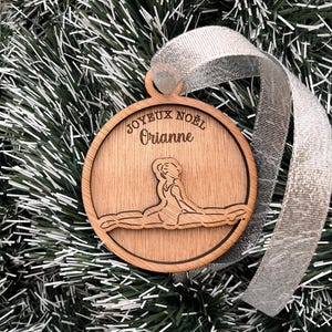Bola de ginástica de Natal personalizada, Decoração de Natal personalizada, Decoração de Natal de madeira, Acessório de Natal personalizado
