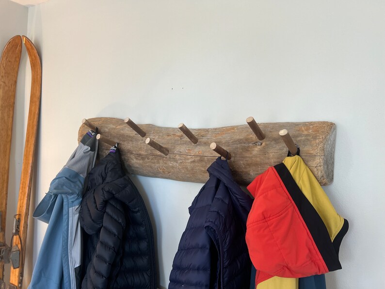 8 Hook Oversized Driftwood Coat Rack (38
