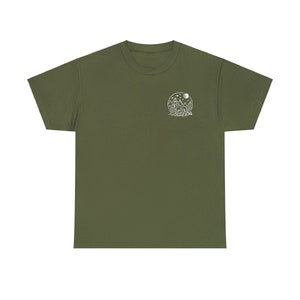 Camiseta unisex de algodón pesado, camisa de lobo, camisa amante del lobo, camisa de la luna del lobo, camisa de las montañas del lobo, camisa camper, camisa de camping del lobo, naturaleza del lobo imagen 8