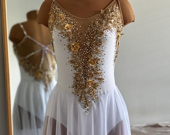 Traje de baile HECHO A MANO Vestido Lírico Contemporáneo Personalizable en oro blanco con Pedrería con falda de una pieza para competiciones de baile
