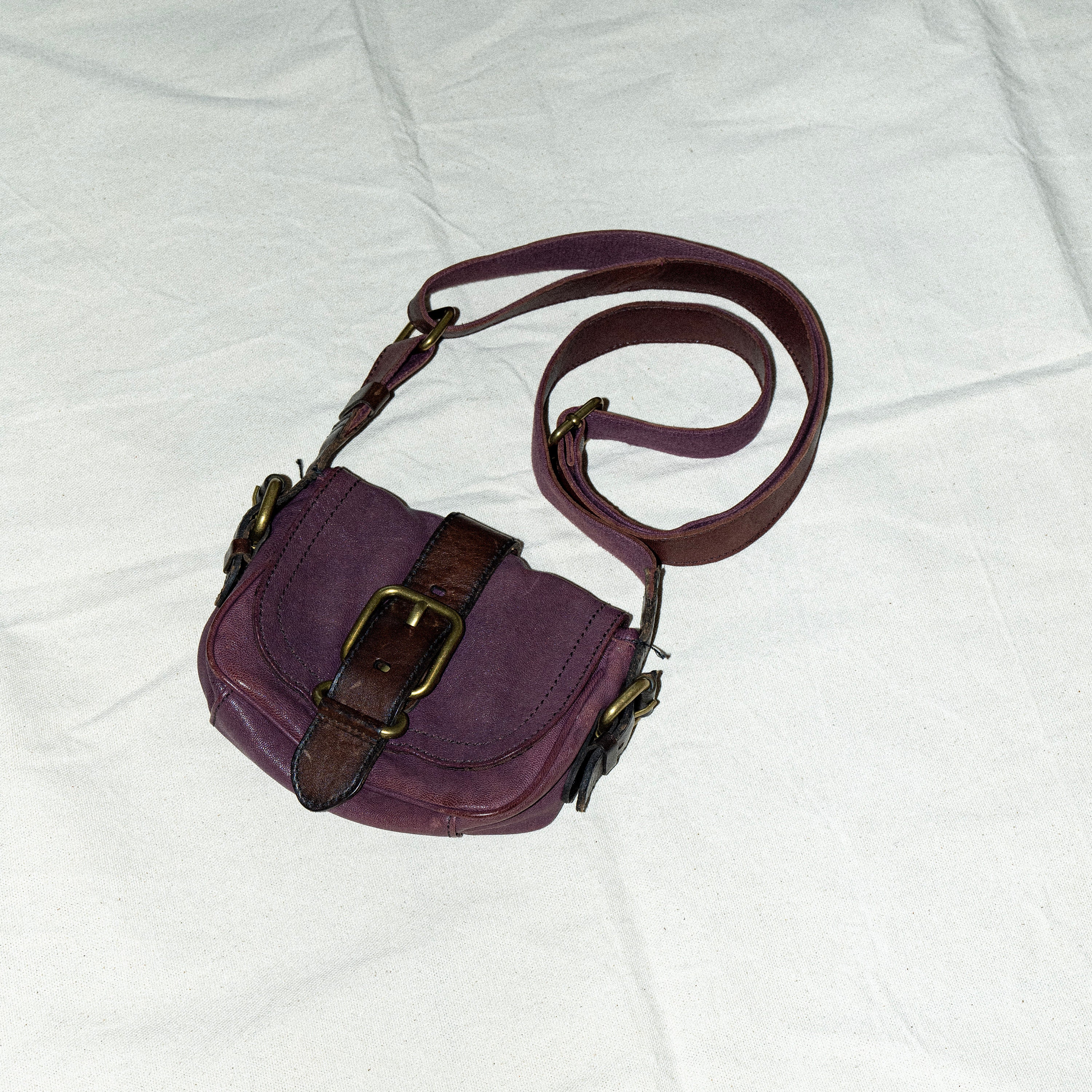 Valentine's Day Purses, Handbags & Wallets - Fossil