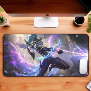 Dawnbringer Vayne Desk Mat, LOL Mouse Pad, Gaming Accessories, Video Gamer Decor