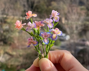 Miniature iris, Miniature Flowers, 1:12, Miniature clay, Clay Flowers, Miniature Garden, Dollhouse Flowers, Miniature Dollhouse