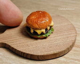 Miniature Butter Cheese Beef Burger,Miniature Burger,Miniature Food,Dollhouse,1:12,Miniature Clay,Clay Burger