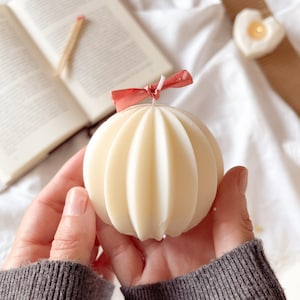 Handmade Aromatic Sphere Candle - Natural Soy Candle - Christmas Candle