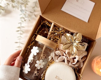 Personalized Gift Box with Name - Tumbler with bamboo lid and spring straw, Jewelry Box, Scrunchies and Hair Accessories